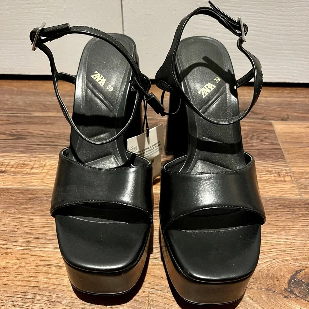 Zara Black Chunky Platform Heels - Picture 2 of 9